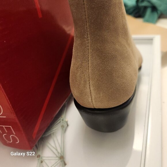 Aerosoles "Allowance" Tan Suede Wedge Booties. NIB. Size 8.5 - Picture 5 of 13